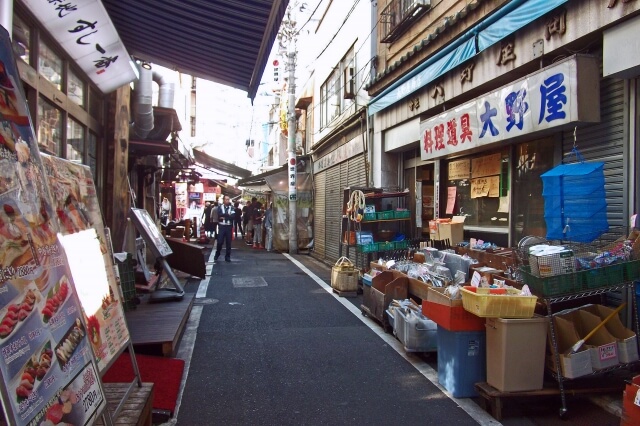 Fresh seafood at Tsukiji Outer Market